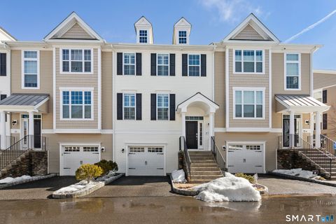 Photo of 23 Putnam Lane #23, Danbury, CT 06810 (MLS # 24156265)