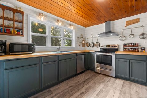 Tiny photo for 16 Huntley Court, East Lyme, CT 06357 (MLS # 24133736)