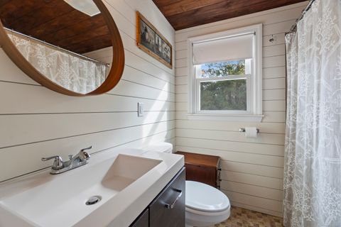 Tiny photo for 16 Huntley Court, East Lyme, CT 06357 (MLS # 24133736)