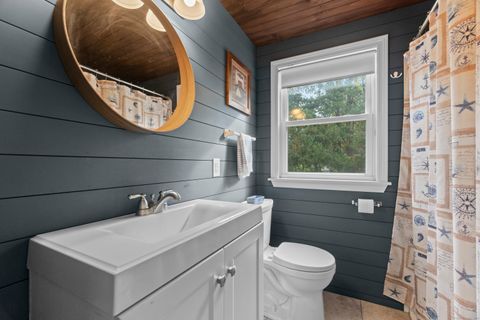 Tiny photo for 16 Huntley Court, East Lyme, CT 06357 (MLS # 24133736)
