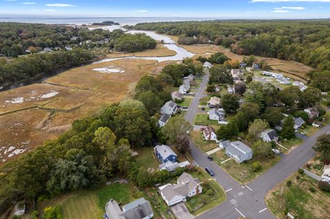 Tiny photo for 16 Huntley Court, East Lyme, CT 06357 (MLS # 24133736)