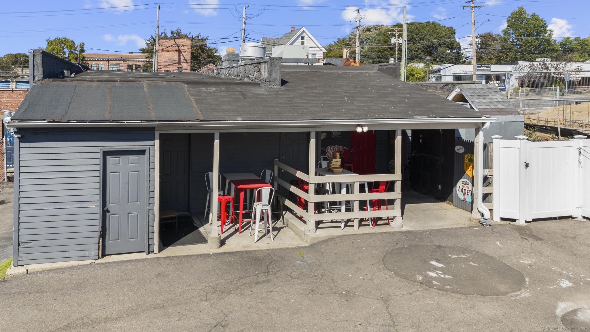 227 Bridgeport Avenue