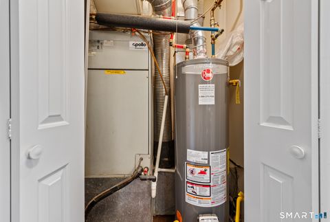 Tiny photo for 1690 Dixwell Avenue #C8, Hamden, CT 06514 (MLS # 24167792)