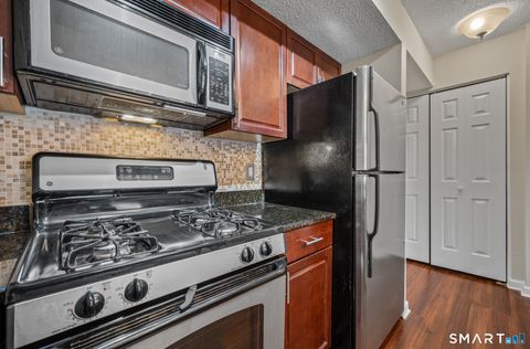 Tiny photo for 1690 Dixwell Avenue #C8, Hamden, CT 06514 (MLS # 24167792)