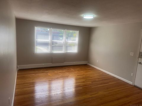 Tiny photo for 768 New Britain Avenue #Apt 3, Hartford, CT 06106 (MLS # 24148174)
