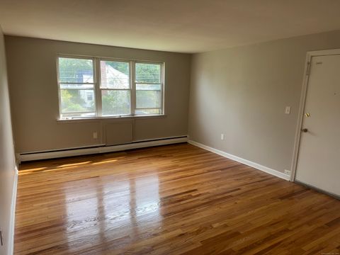 Tiny photo for 768 New Britain Avenue #Apt 3, Hartford, CT 06106 (MLS # 24148174)
