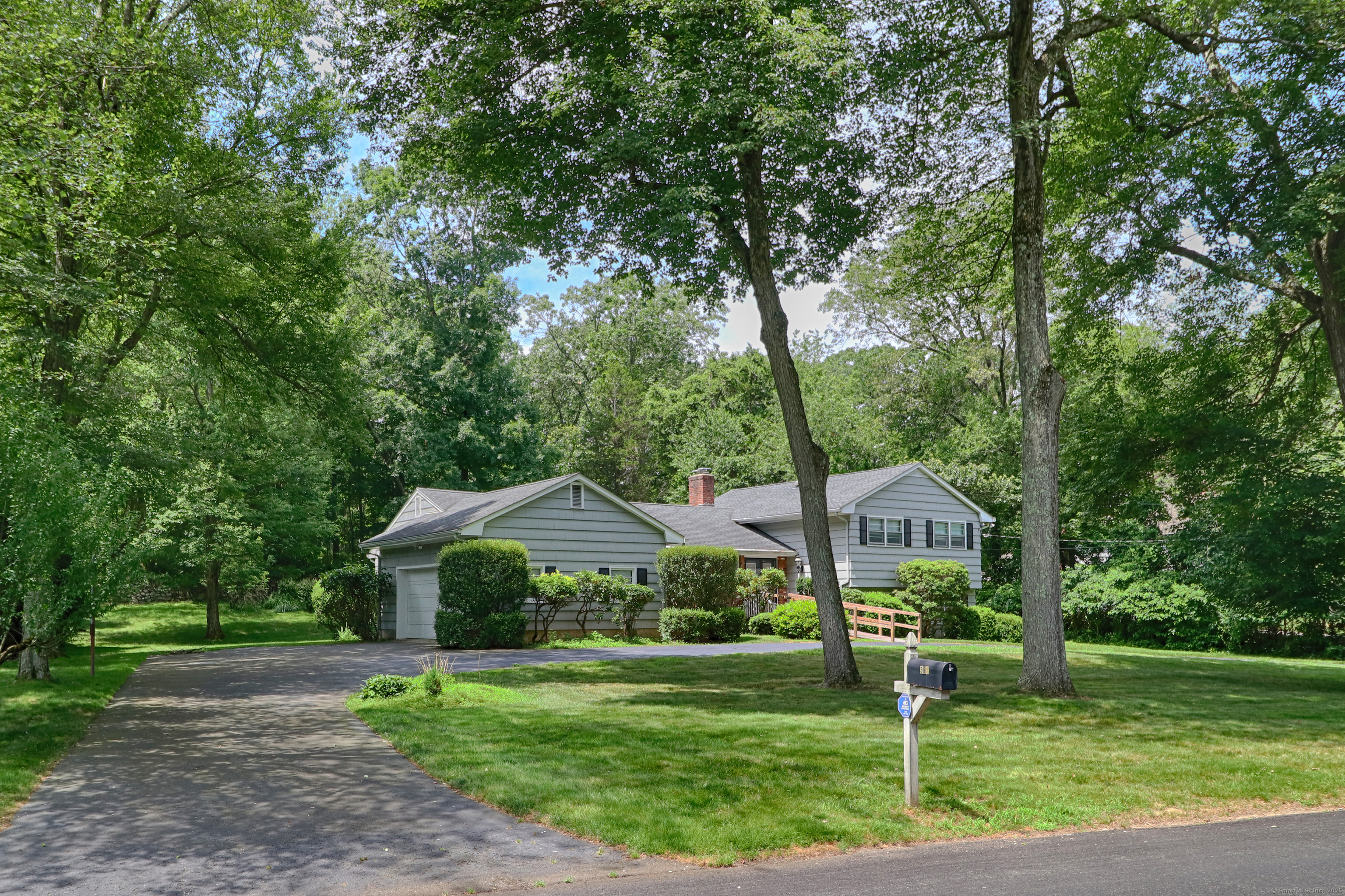 355 Surrey Lane