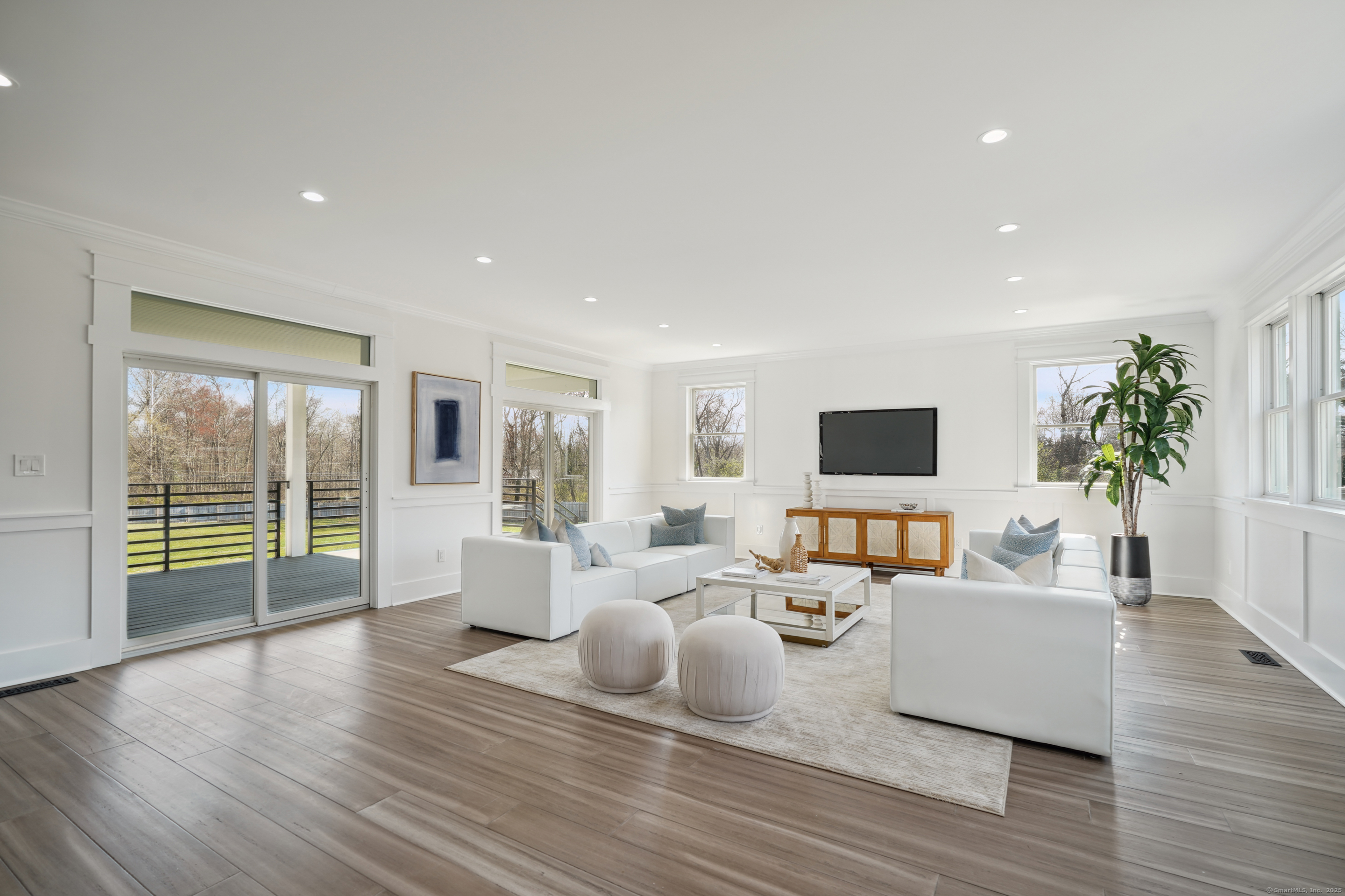 Wilton, Connecticut 06897, United States, 5 Bedrooms Bedrooms, ,5 BathroomsBathrooms,Residential,Active,173945