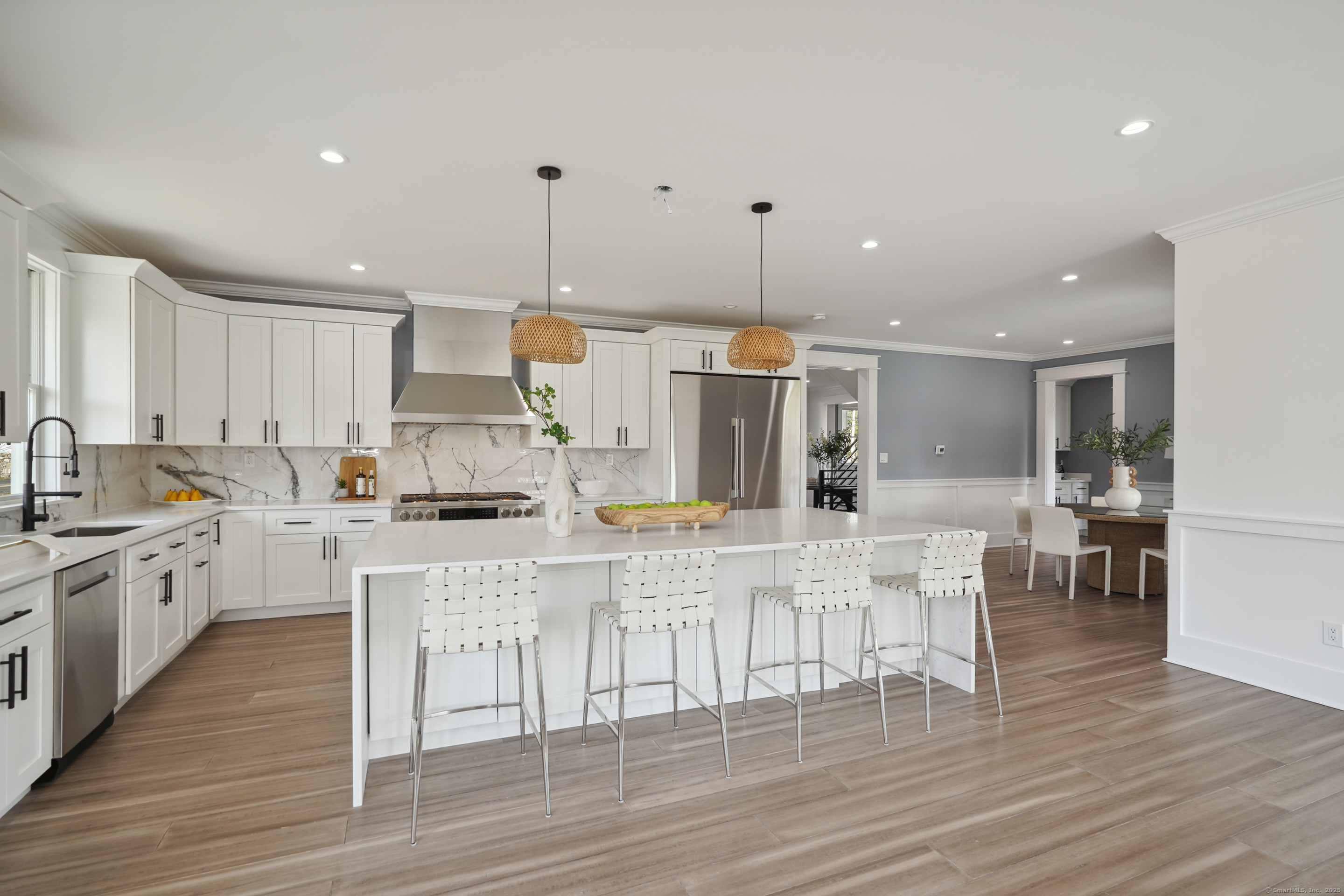 Wilton, Connecticut 06897, United States, 5 Bedrooms Bedrooms, ,5 BathroomsBathrooms,Residential,Active,173945