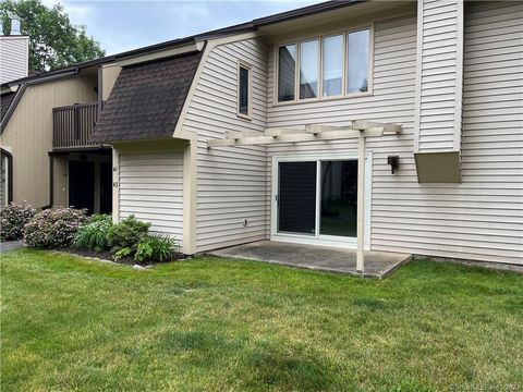 Photo of 43 Little Oak Lane #43, Rocky Hill, CT 06067 (MLS # 170578947)