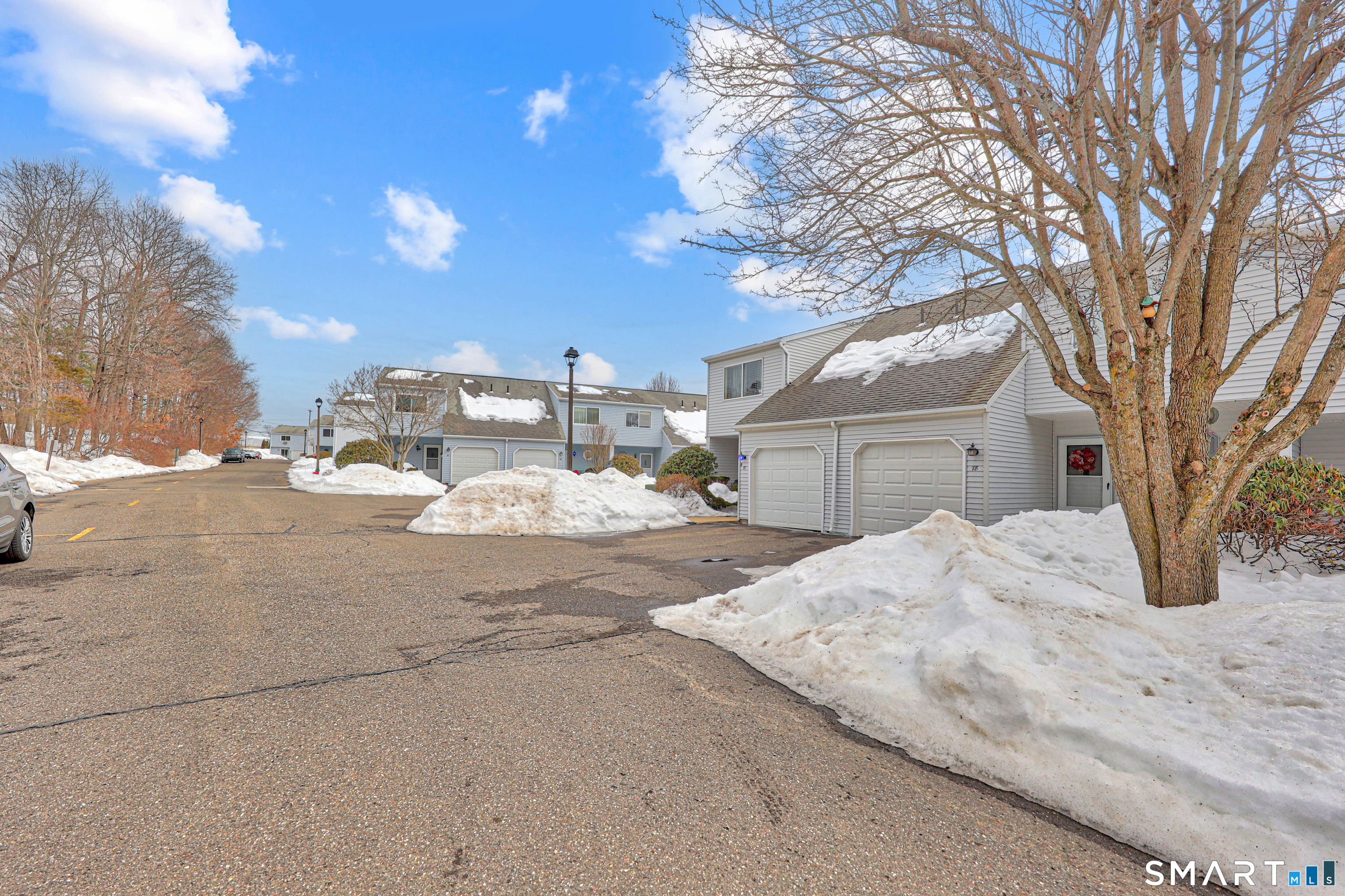 565 Clark Avenue APT 78