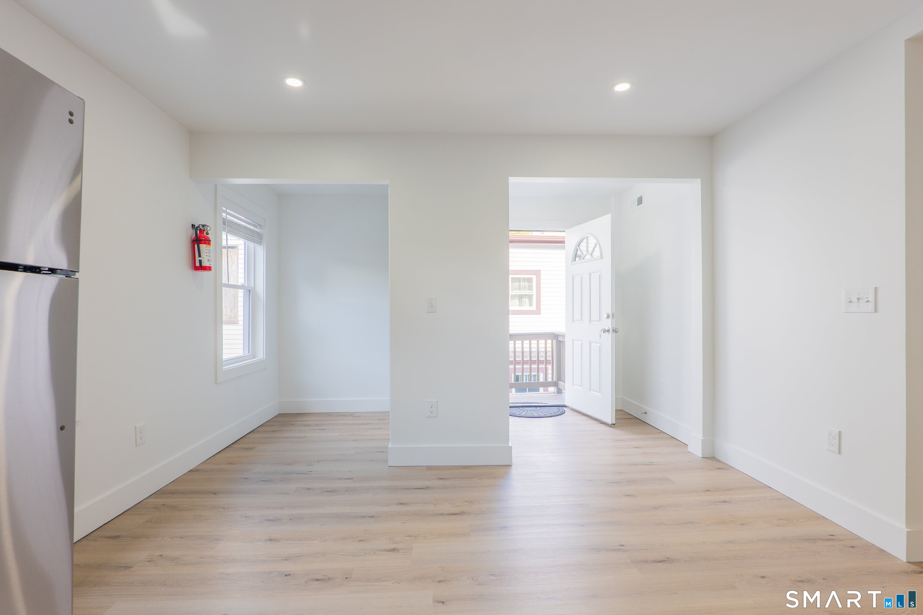 9-UNIT2 Hoyt Street
