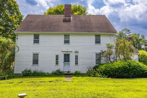 73 Westledge Road Simsbury CT 06092