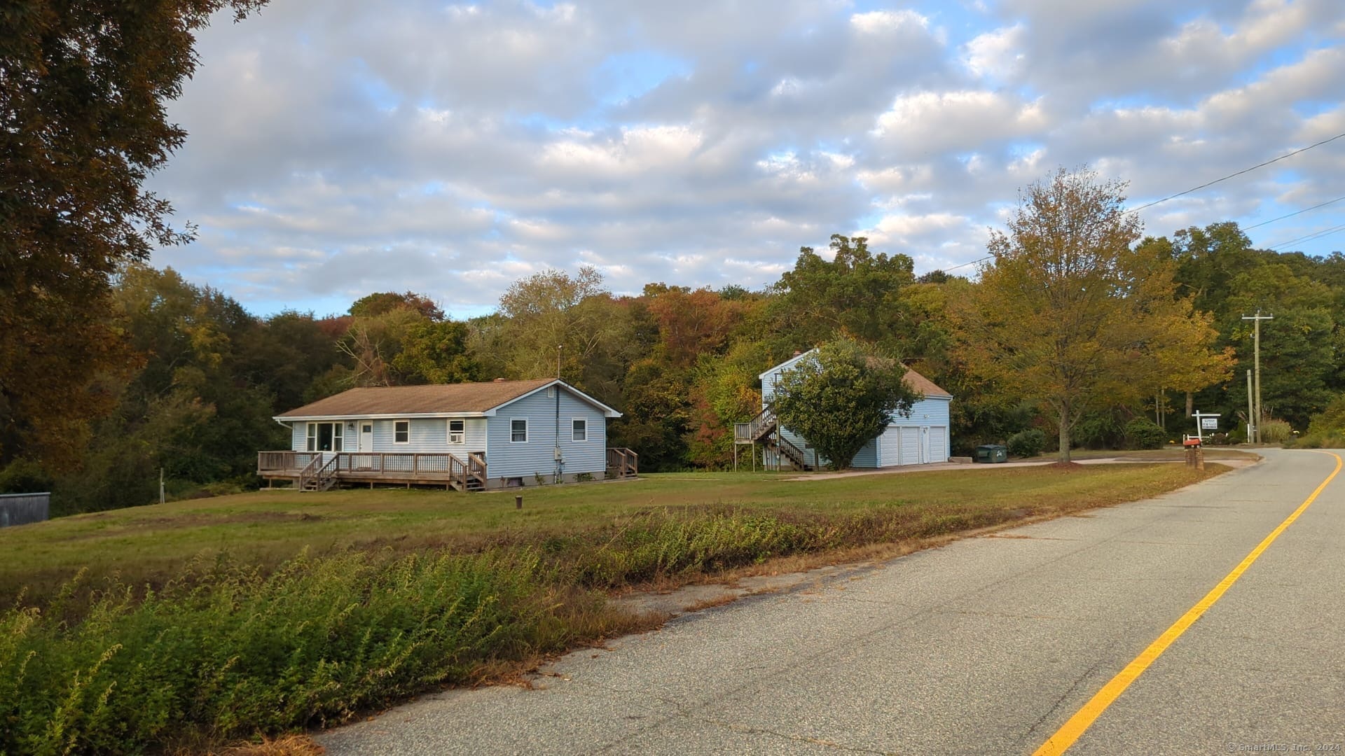 3 Stillman Road, North Stonington, Connecticut - 3 Bedrooms  
2 Bathrooms  
5 Rooms - 