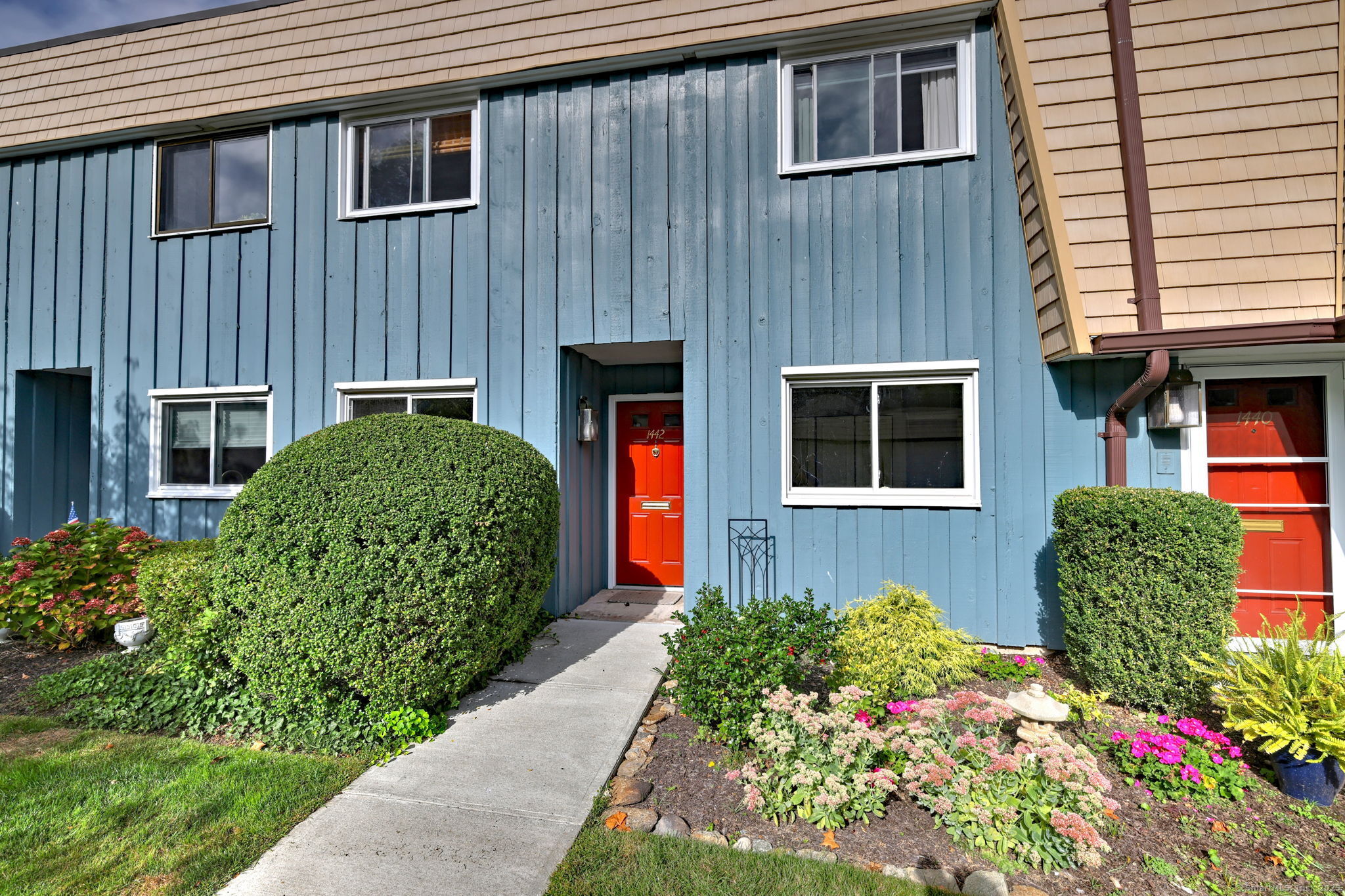 1442 Melville Avenue 1442