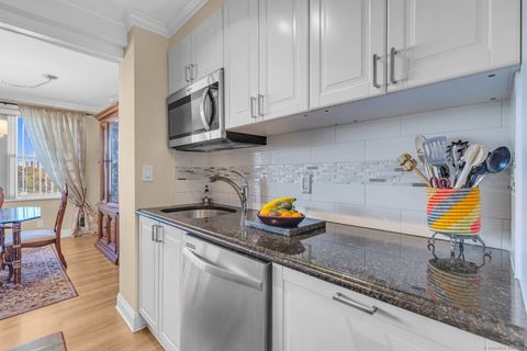 Tiny photo for 2625 Park Avenue #12L, Bridgeport, CT 06604 (MLS # 24133372)