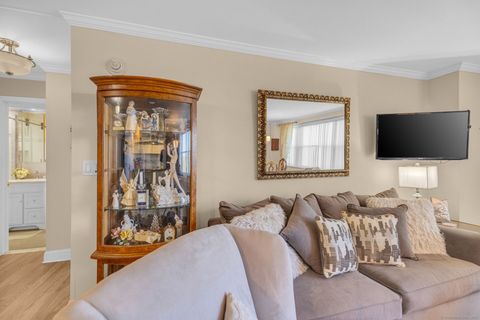 Tiny photo for 2625 Park Avenue #12L, Bridgeport, CT 06604 (MLS # 24133372)