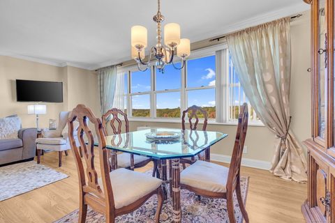 Tiny photo for 2625 Park Avenue #12L, Bridgeport, CT 06604 (MLS # 24133372)