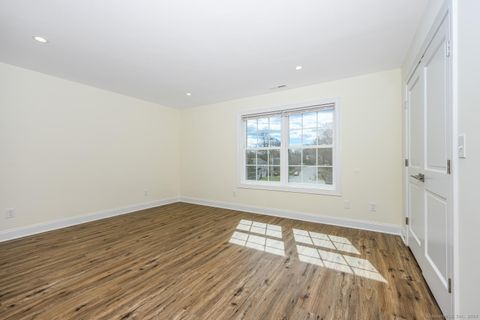 Tiny photo for 2 BEACON Square #6, Fairfield, CT 06825 (MLS # 24166905)