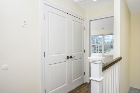 Tiny photo for 2 BEACON Square #6, Fairfield, CT 06825 (MLS # 24166905)