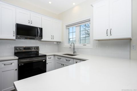 Tiny photo for 2 BEACON Square #6, Fairfield, CT 06825 (MLS # 24166905)