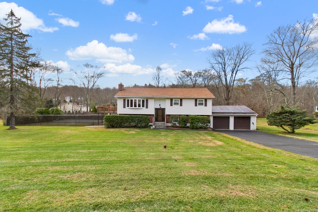 Photo of 1 Indian Hill Lane, New Fairfield, CT 06812 (MLS # 24139913)