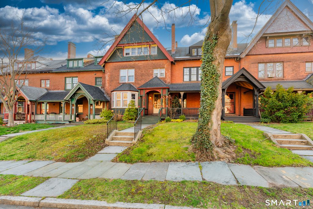 Photo of 10 Columbia Street, Hartford, CT 06106 (MLS # 24166208)