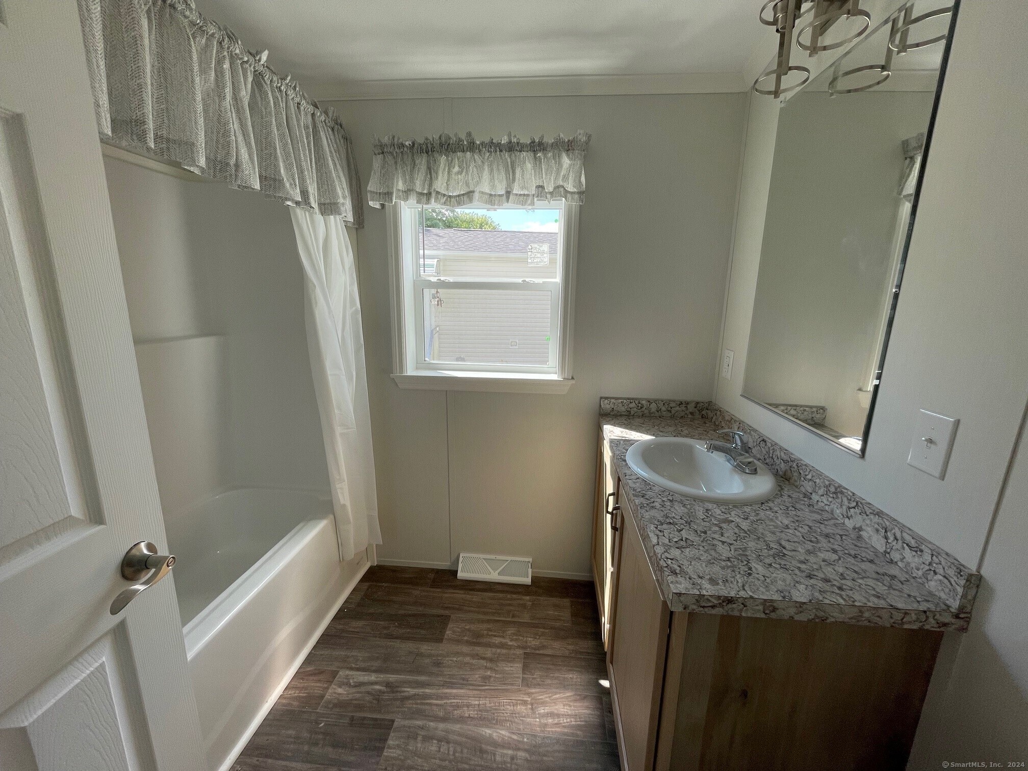 108 Mcquillan Drive, Milford, Connecticut image 6