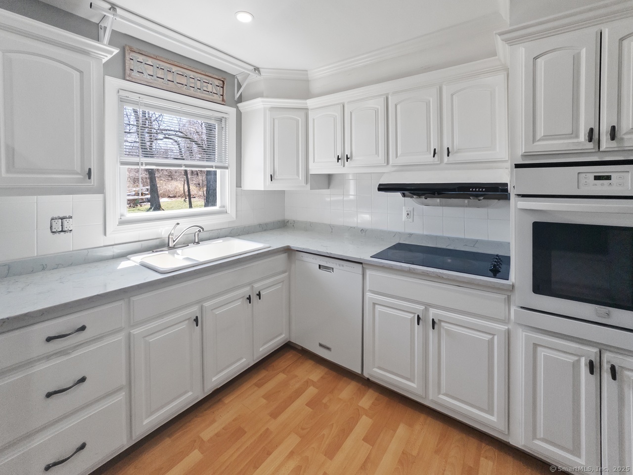 4 Stuart Drive, Danbury, Connecticut image 8
