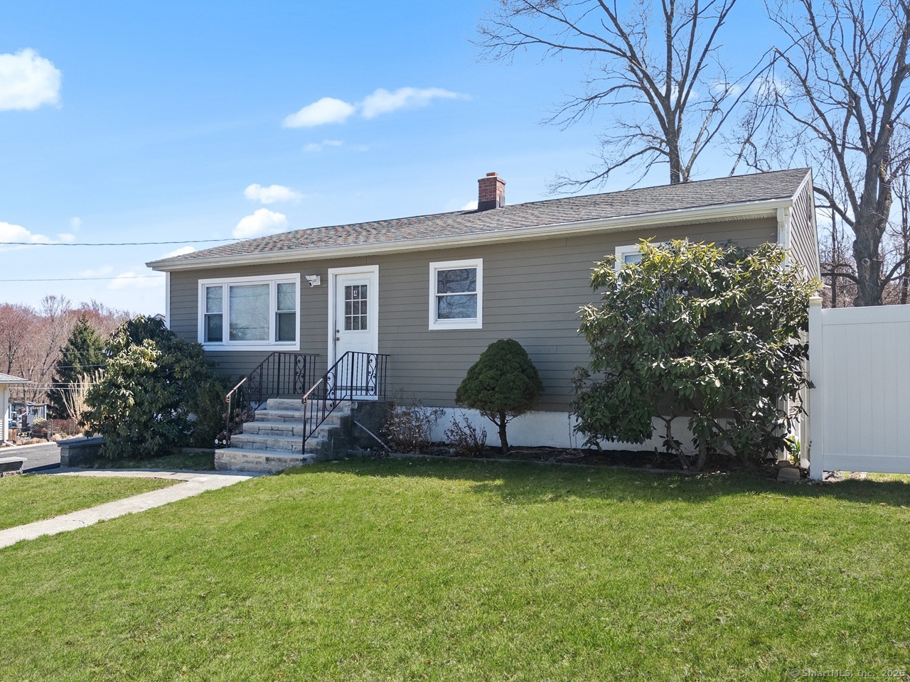 4 Stuart Drive, Danbury, Connecticut image 2