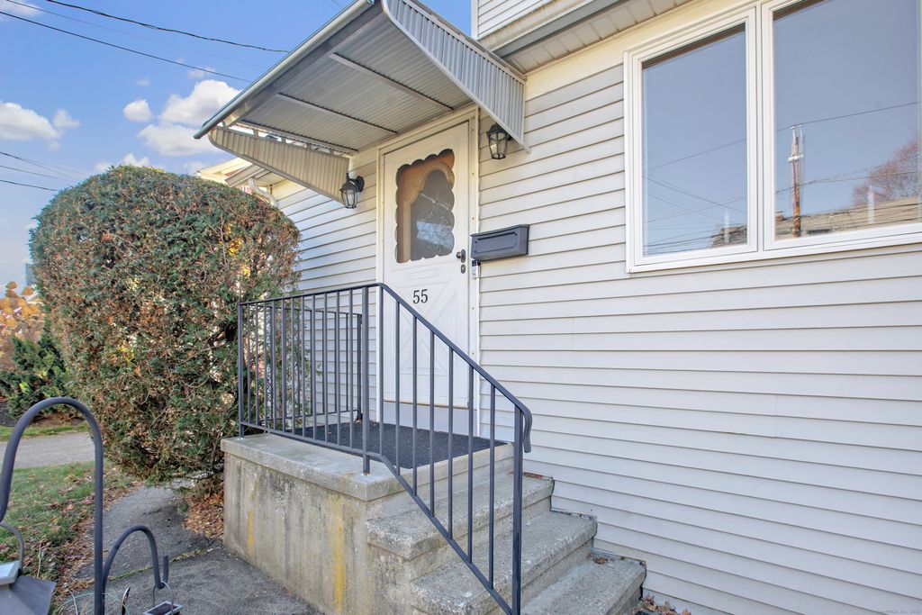 Photo of 55 Glenwood Avenue, Stratford, CT 06614 (MLS # 24141474)