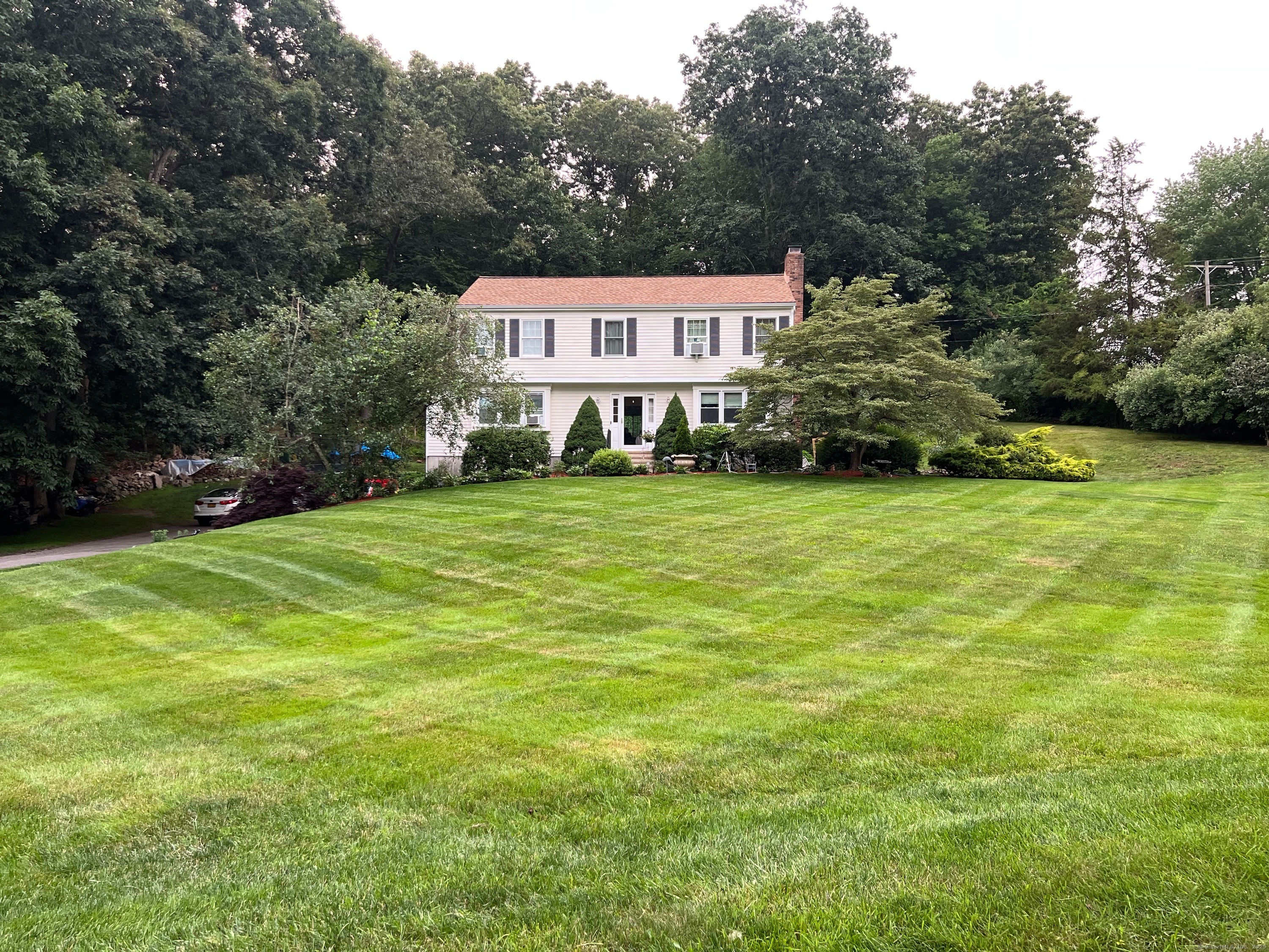41 Jeremiah Road, Newtown, Connecticut image 2
