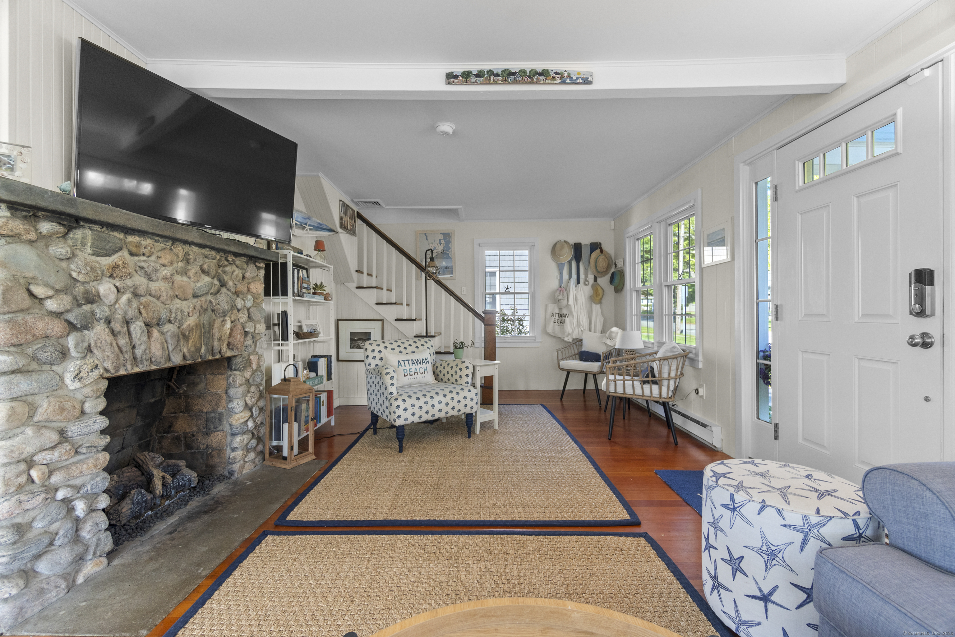 15 Attawan Avenue, East Lyme, Connecticut image 8
