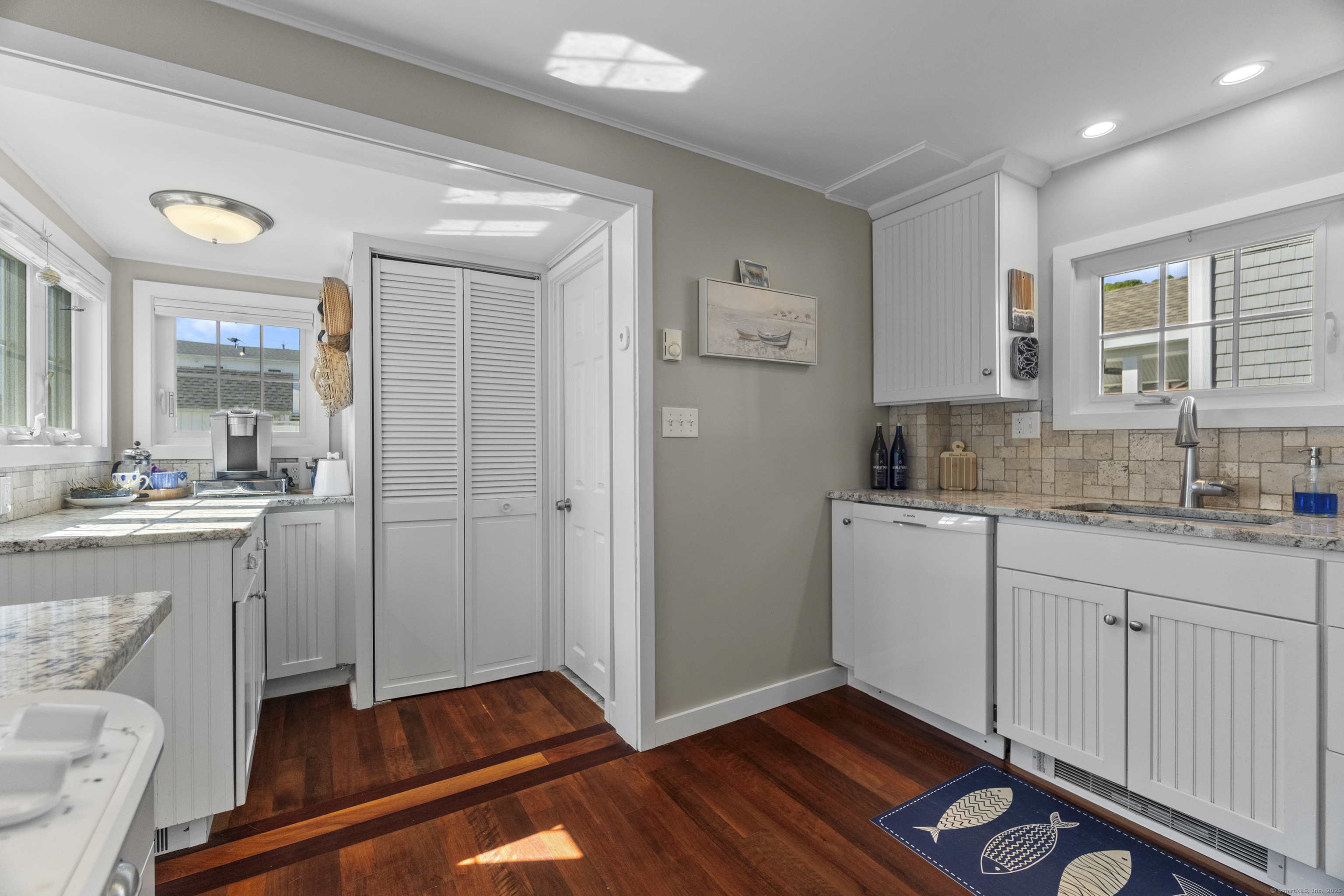 15 Attawan Avenue, East Lyme, Connecticut image 13