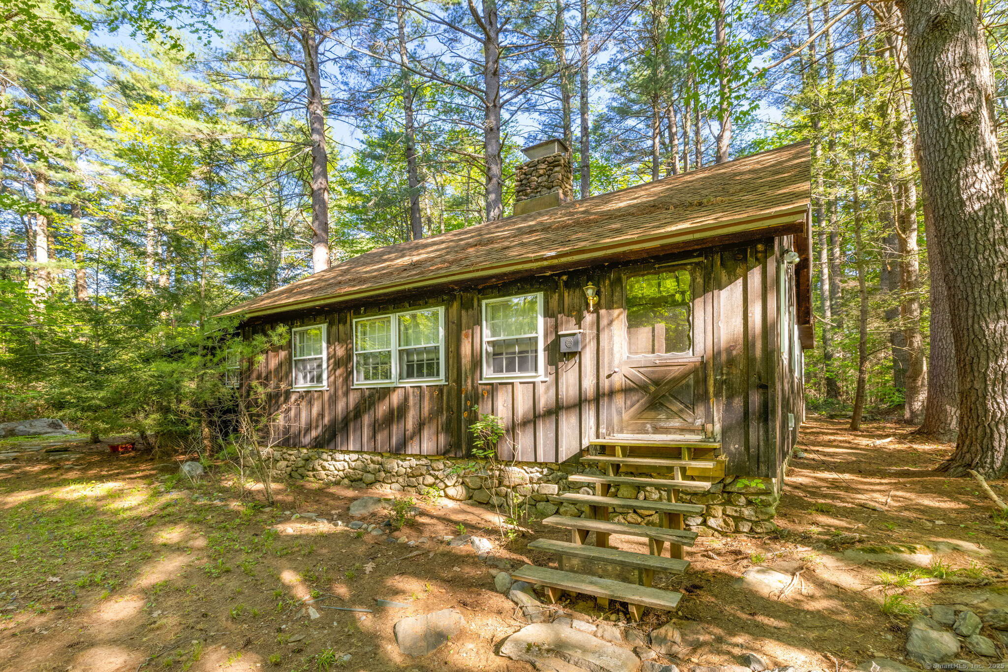 Hartland, Connecticut 06091, United States, 2 Bedrooms Bedrooms, ,1 BathroomBathrooms,Residential,Active,179981