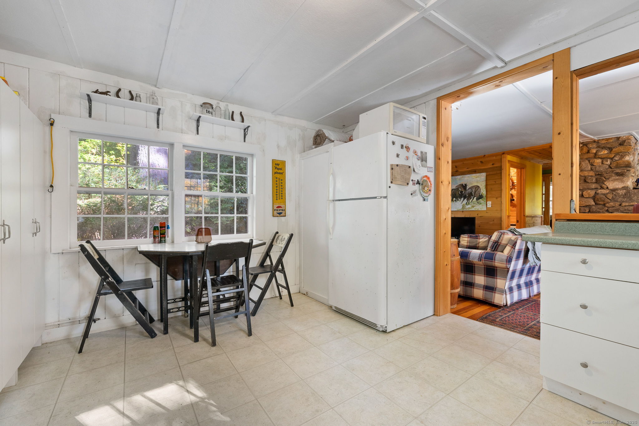 Hartland, Connecticut 06091, United States, 2 Bedrooms Bedrooms, ,1 BathroomBathrooms,Residential,Active,179981