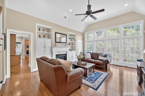 Tiny photo for 3 N Point Landing #3, Avon, CT 06001 (MLS # 24167058)
