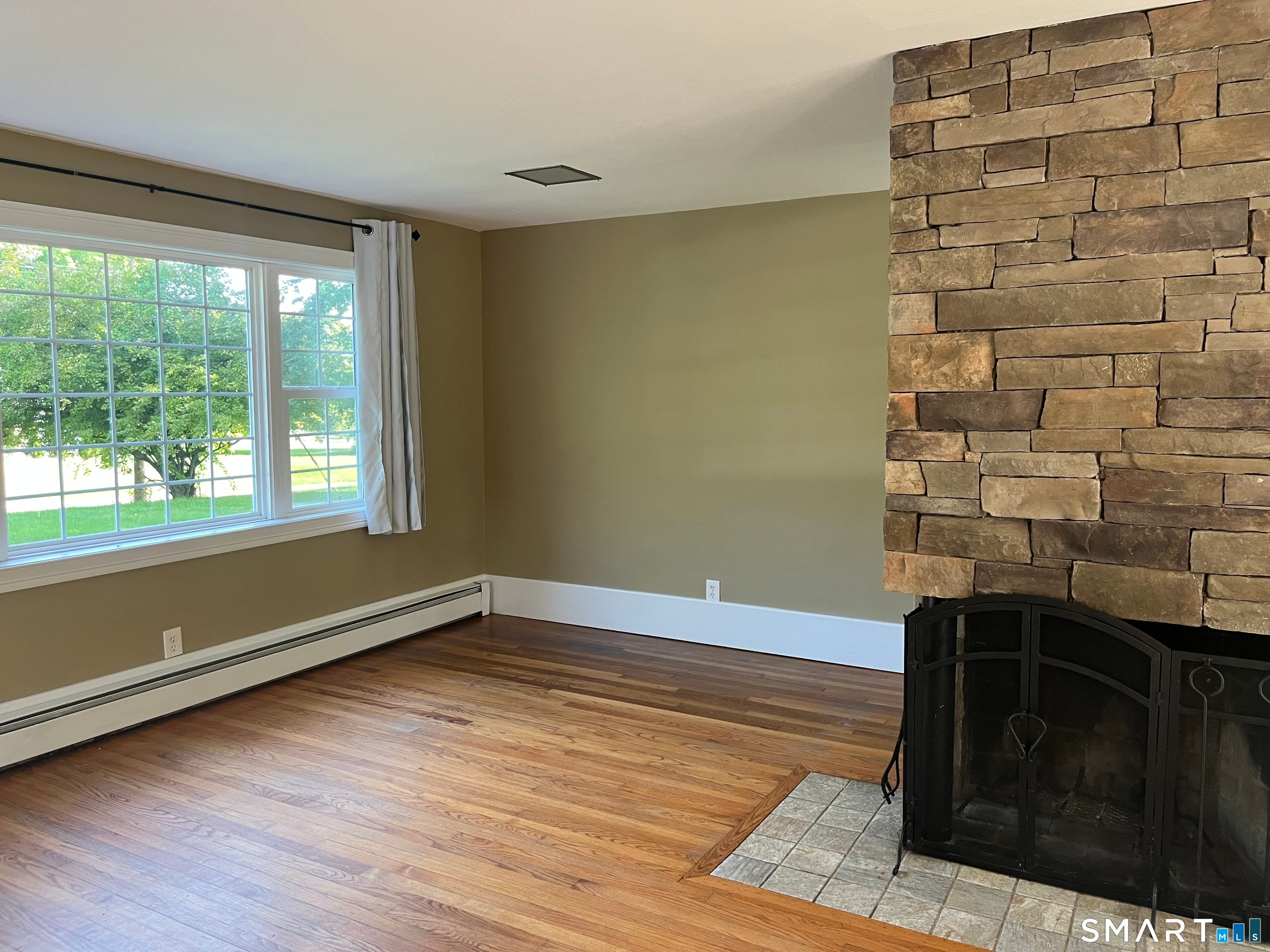 14 Forest Drive