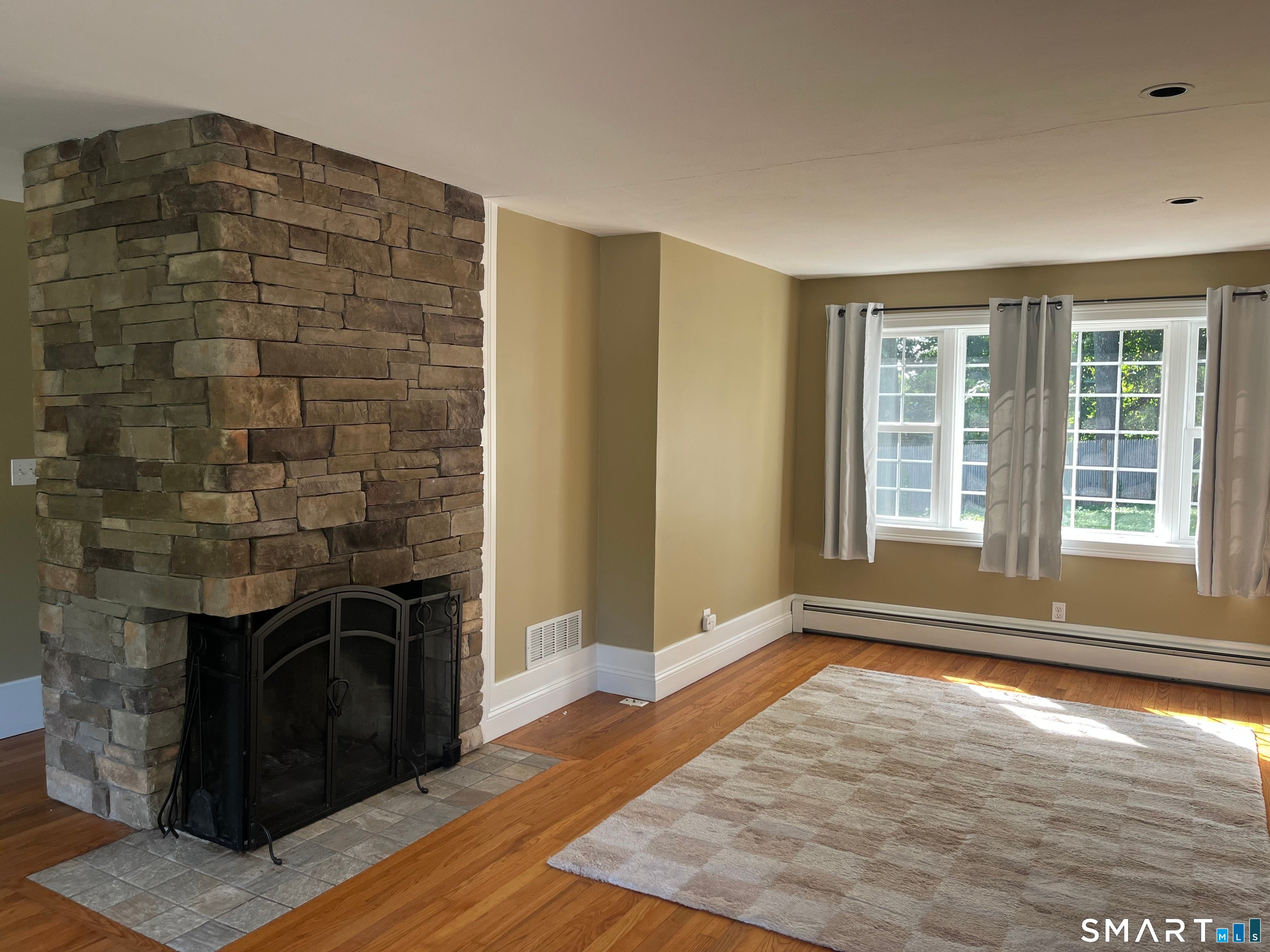 14 Forest Drive
