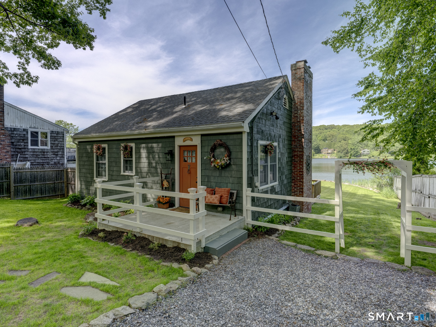 46 Ashford Lake Drive
