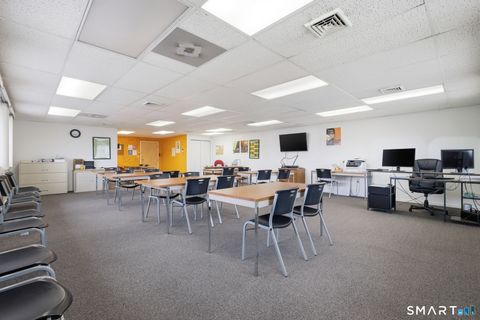 Tiny photo for 160 Oak Street #1H, Glastonbury, CT 06033 (MLS # 24169046)