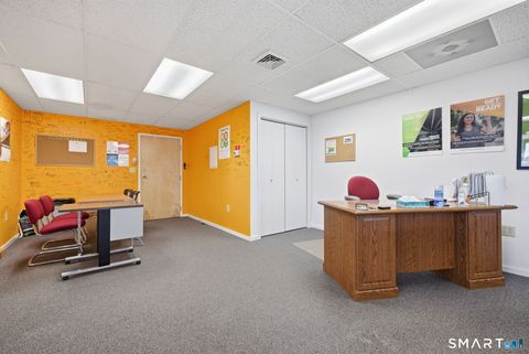 Tiny photo for 160 Oak Street #1H, Glastonbury, CT 06033 (MLS # 24169046)