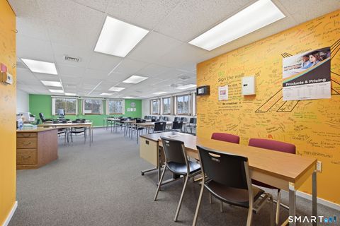 Tiny photo for 160 Oak Street #1H, Glastonbury, CT 06033 (MLS # 24169046)