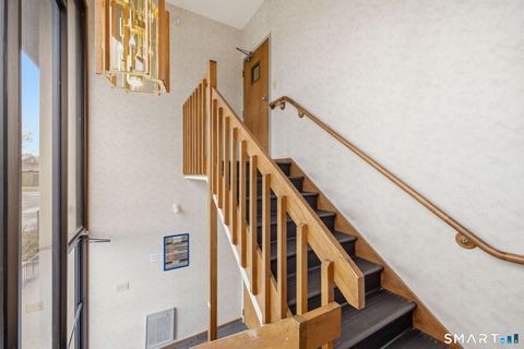 Tiny photo for 160 Oak Street #1H, Glastonbury, CT 06033 (MLS # 24169046)