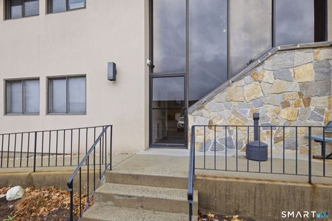 Tiny photo for 160 Oak Street #1H, Glastonbury, CT 06033 (MLS # 24169046)