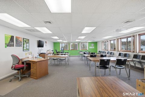 Tiny photo for 160 Oak Street #1H, Glastonbury, CT 06033 (MLS # 24169046)