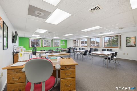 Tiny photo for 160 Oak Street #1H, Glastonbury, CT 06033 (MLS # 24169046)