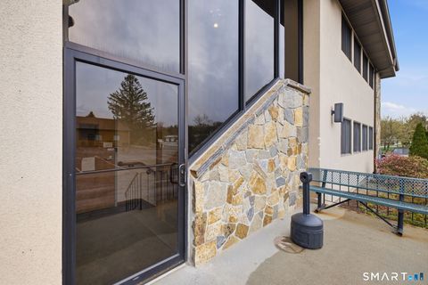 Tiny photo for 160 Oak Street #1H, Glastonbury, CT 06033 (MLS # 24169046)