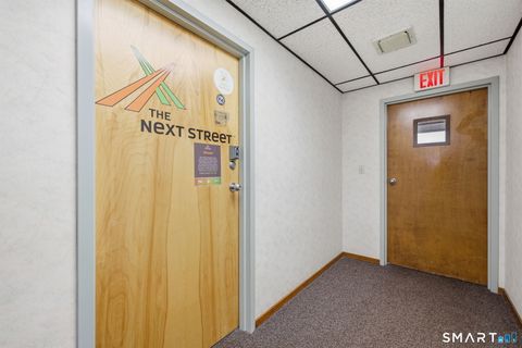 Tiny photo for 160 Oak Street #1H, Glastonbury, CT 06033 (MLS # 24169046)