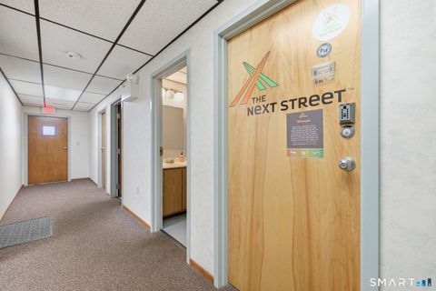 Tiny photo for 160 Oak Street #1H, Glastonbury, CT 06033 (MLS # 24169046)